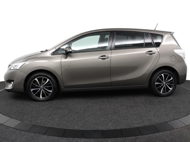 Toyota Verso - 1.6 VVT-i SkyView Edition