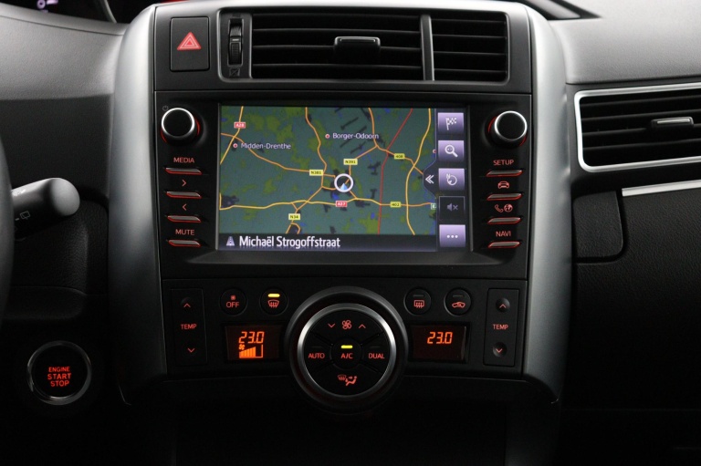 Toyota Verso - 1.6 VVT-i SkyView Edition 42