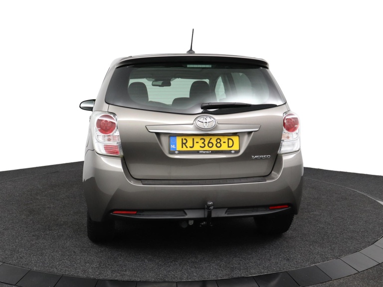 Toyota Verso - 1.6 VVT-i SkyView Edition 44