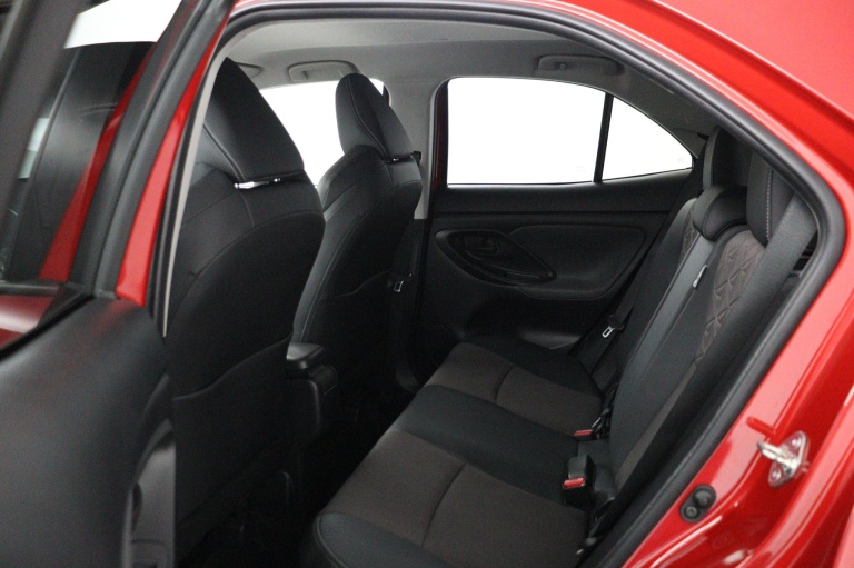 Toyota Yaris Cross - 1.5 Hybrid Executive 18