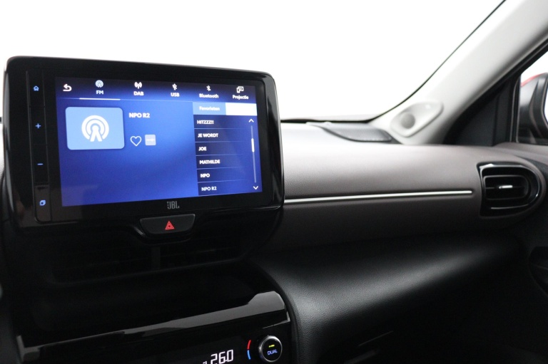 Toyota Yaris Cross - 1.5 Hybrid Executive 8