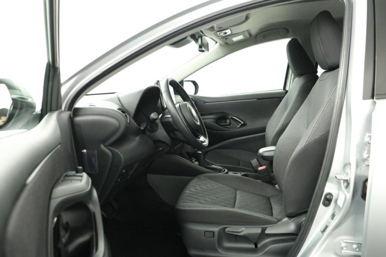 Toyota Yaris - 1.5 Hybrid 115 First Edition 17