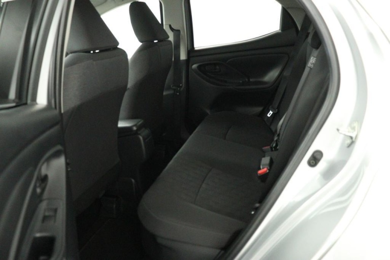 Toyota Yaris - 1.5 Hybrid 115 First Edition 18