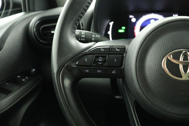 Toyota Yaris - 1.5 Hybrid 115 First Edition 19