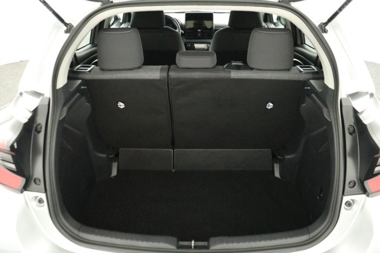 Toyota Yaris - 1.5 Hybrid 115 First Edition 23