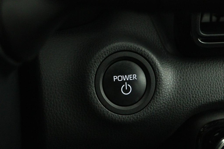 Toyota Yaris - 1.5 Hybrid 115 First Edition 41