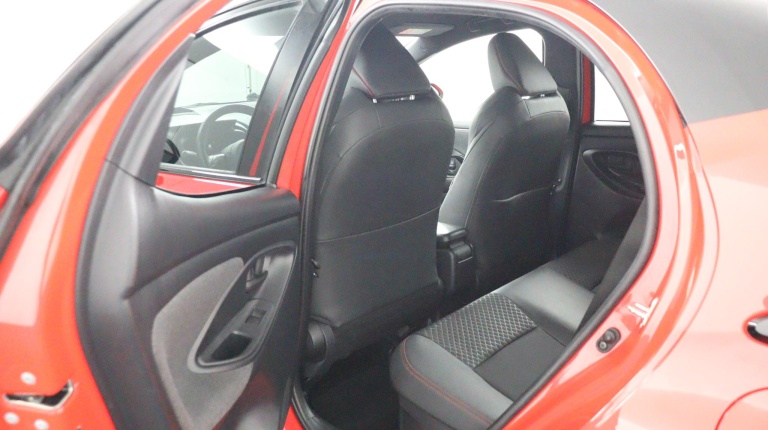 Toyota Yaris - 1.5 Hybrid Launch Edition 18