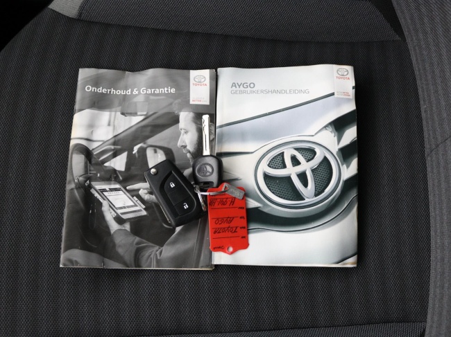 Toyota Aygo - 1.0 VVT-i x-play