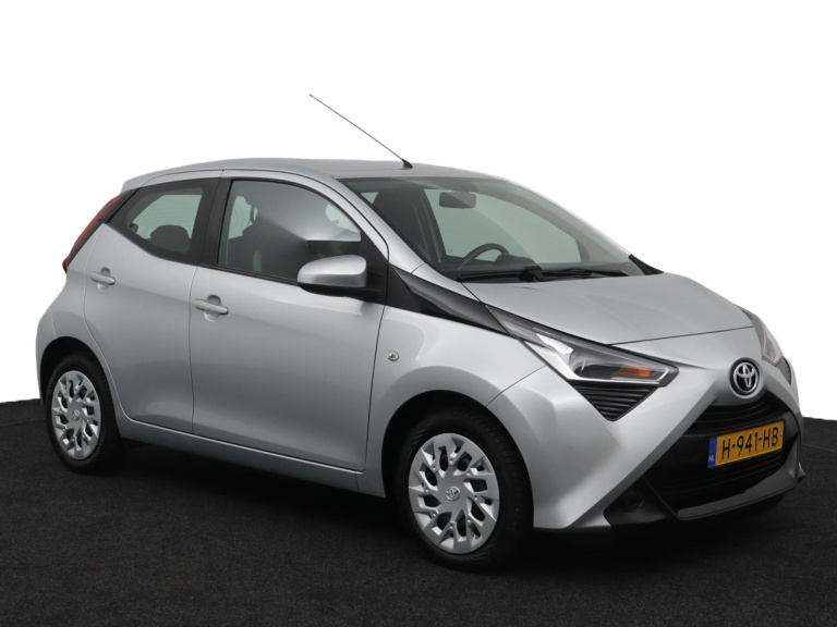 Toyota Aygo - 1.0 VVT-i x-play 14