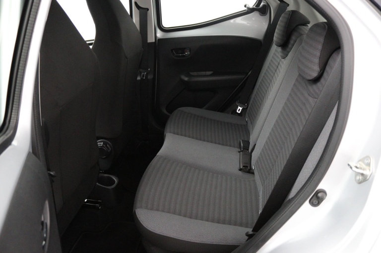 Toyota Aygo - 1.0 VVT-i x-play 18