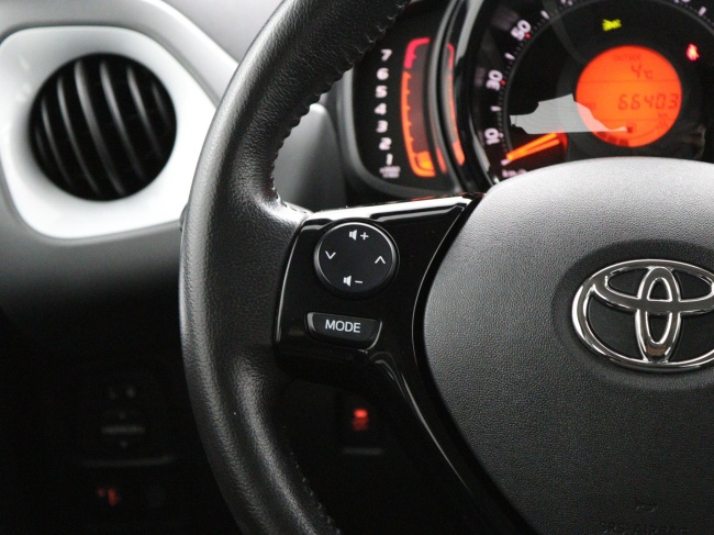 Toyota Aygo - 1.0 VVT-i x-play