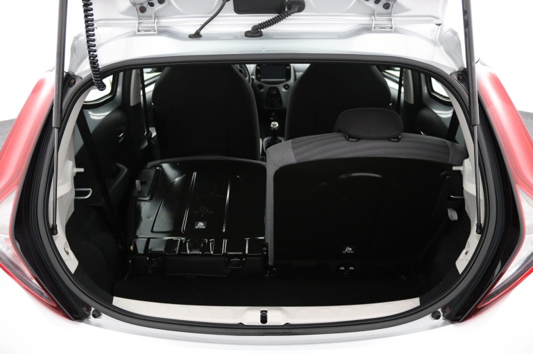 Toyota Aygo - 1.0 VVT-i x-play 24