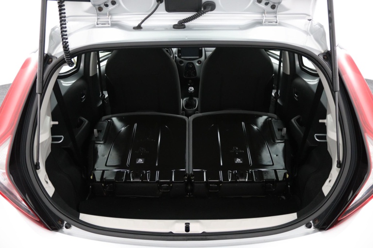 Toyota Aygo - 1.0 VVT-i x-play 25