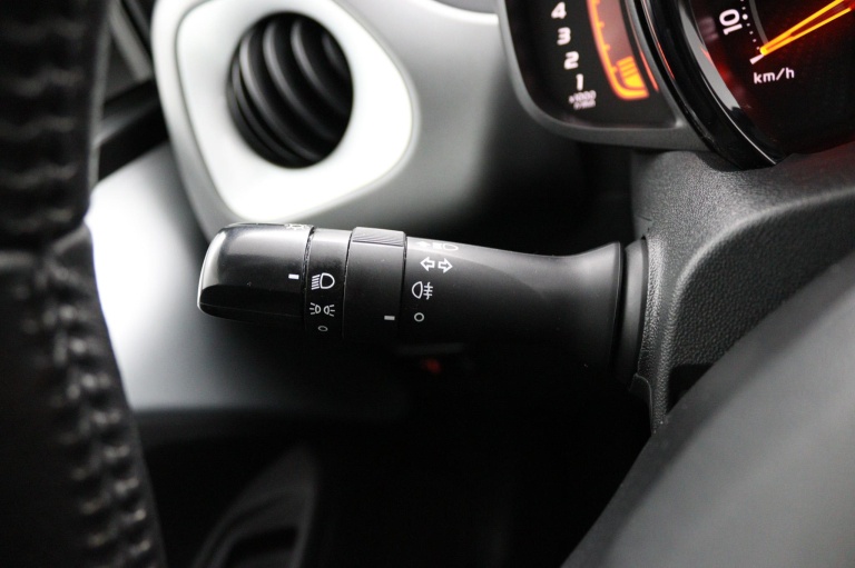 Toyota Aygo - 1.0 VVT-i x-play 29