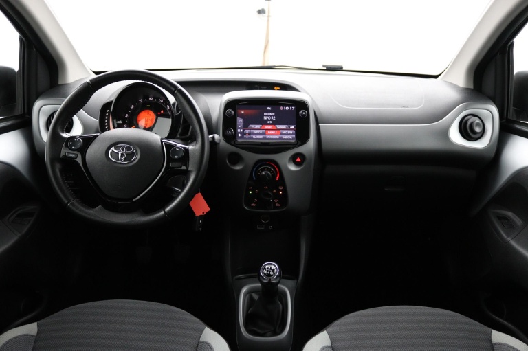 Toyota Aygo - 1.0 VVT-i x-play 4