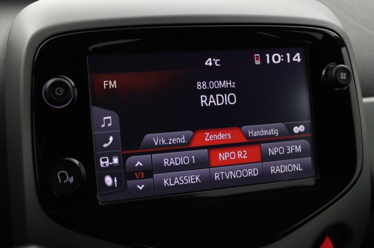 Toyota Aygo - 1.0 VVT-i x-play 8