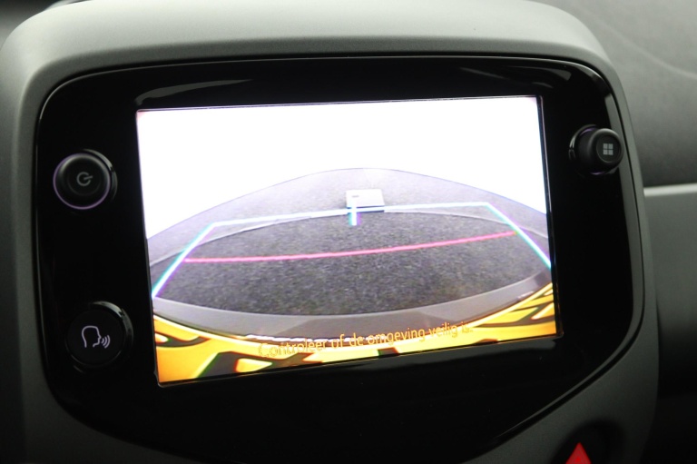 Toyota Aygo - 1.0 VVT-i x-play 9