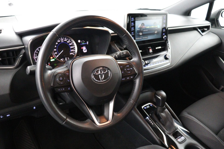 Toyota Corolla Touring Sports - 1.8 Hybrid Business 18