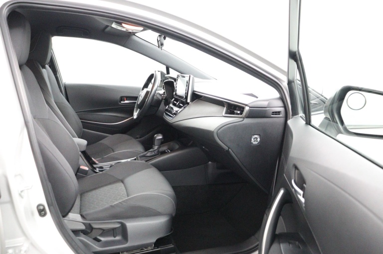 Toyota Corolla Touring Sports - 1.8 Hybrid Business 19