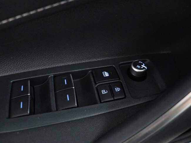 Toyota Corolla Touring Sports - 1.8 Hybrid Business