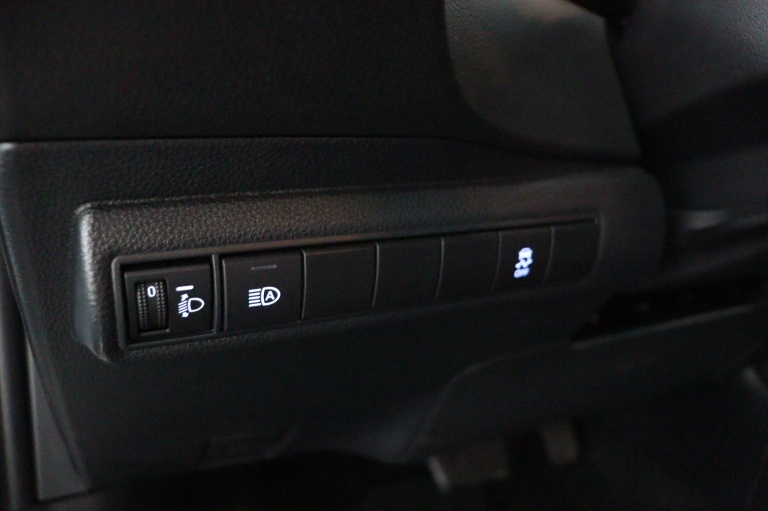 Toyota Corolla Touring Sports - 1.8 Hybrid Business 27