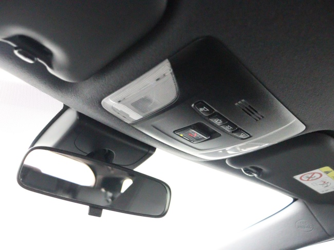 Toyota Corolla Touring Sports - 1.8 Hybrid Business