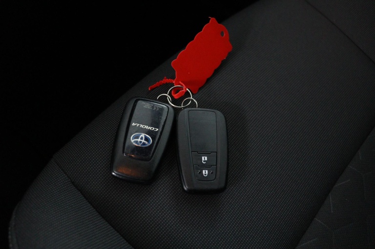 Toyota Corolla Touring Sports - 1.8 Hybrid Business 9