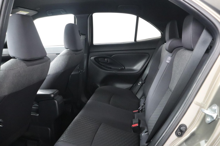 Toyota Yaris Cross - 1.5 Hybrid 115 First Edition 18