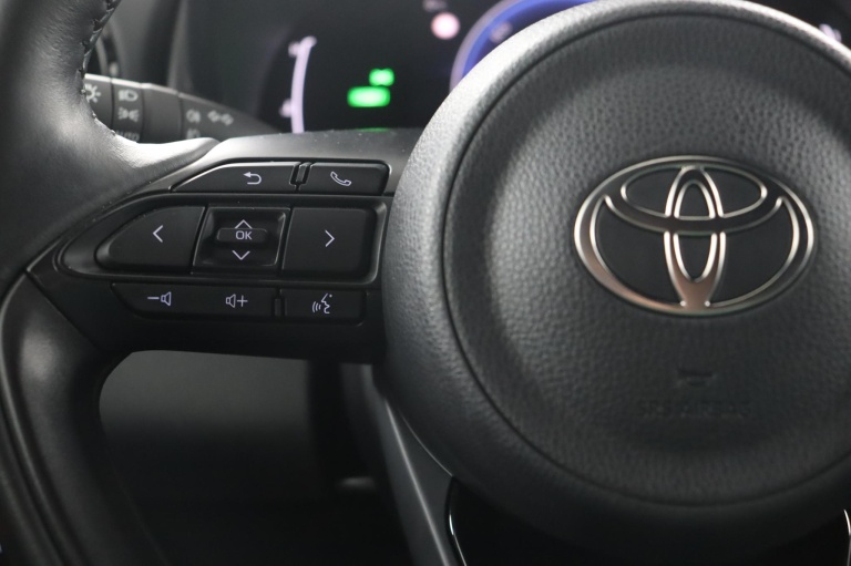 Toyota Yaris Cross - 1.5 Hybrid 115 First Edition 19