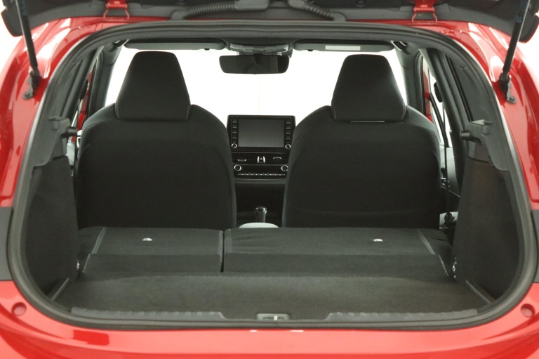 Toyota Corolla - 2.0 Hybrid First Edition 26