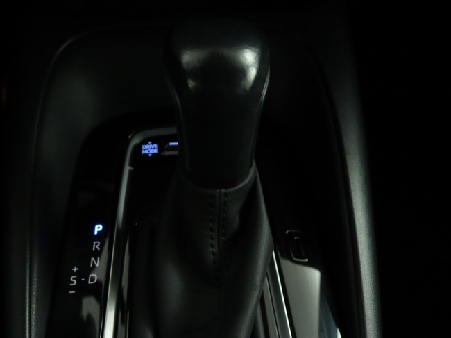 Toyota Corolla - 2.0 Hybrid First Edition