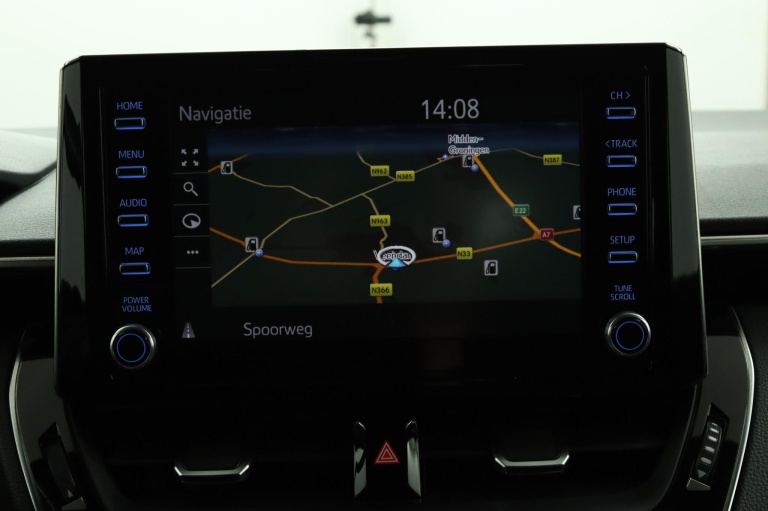 Toyota Corolla - 2.0 Hybrid First Edition 28