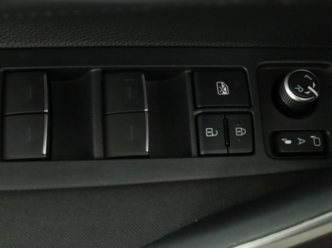 Toyota Corolla - 2.0 Hybrid First Edition