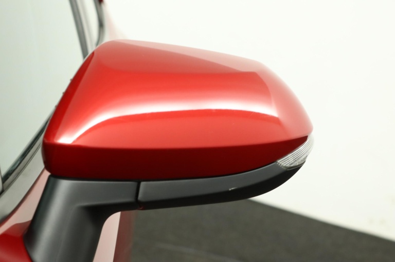 Toyota Corolla - 2.0 Hybrid First Edition 37