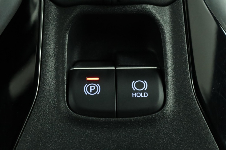 Toyota Corolla - 2.0 Hybrid First Edition 61