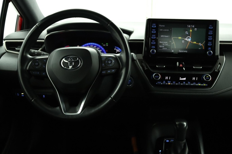 Toyota Corolla - 2.0 Hybrid First Edition 65