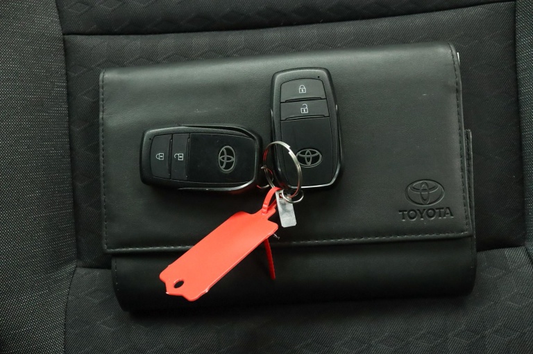 Toyota Yaris - 1.5 Hybrid Dynamic 10