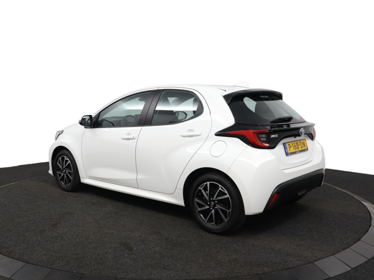 Toyota Yaris - 1.5 Hybrid Dynamic 11