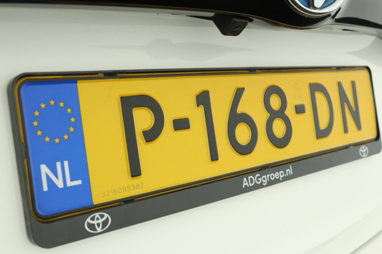 Toyota Yaris - 1.5 Hybrid Dynamic 39