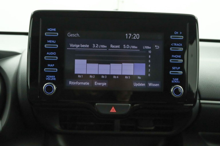 Toyota Yaris - 1.5 Hybrid Dynamic 44