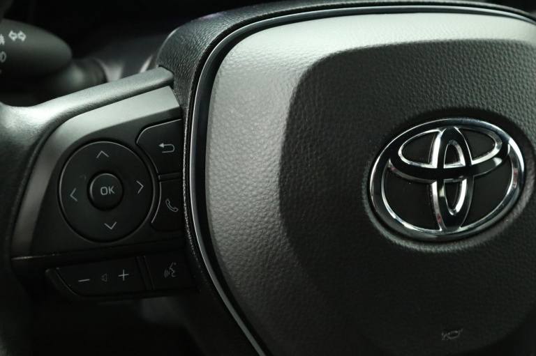 Toyota Corolla Touring Sports - 1.8 Hybrid Dynamic 19