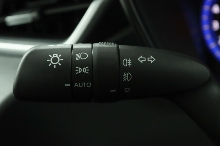 Toyota Corolla Touring Sports - 1.8 Hybrid Dynamic 30