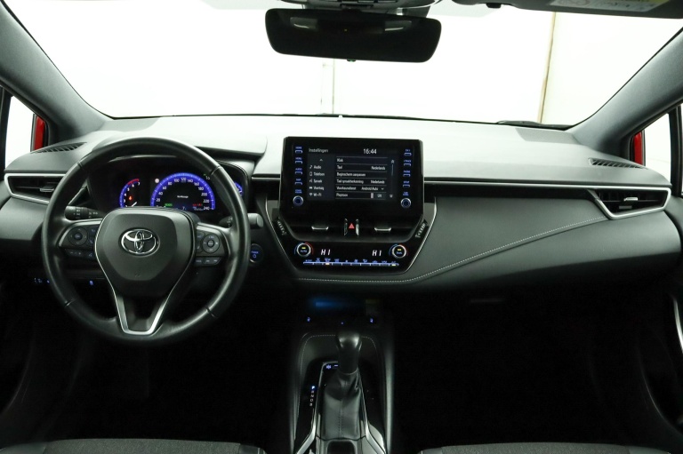 Toyota Corolla Touring Sports - 1.8 Hybrid Dynamic 4