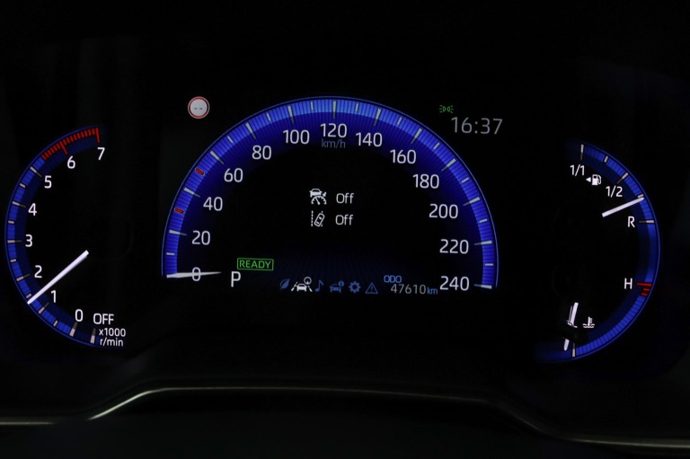 Toyota Corolla Touring Sports - 1.8 Hybrid Dynamic 46