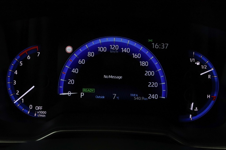 Toyota Corolla Touring Sports - 1.8 Hybrid Dynamic 52