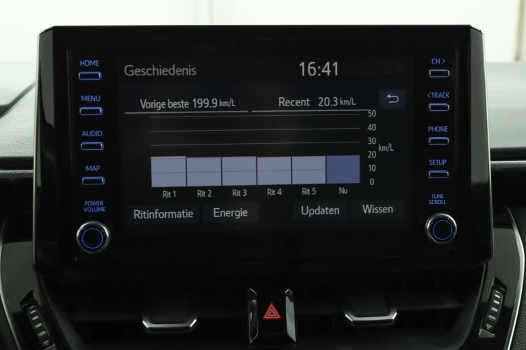 Toyota Corolla Touring Sports - 1.8 Hybrid Dynamic 56