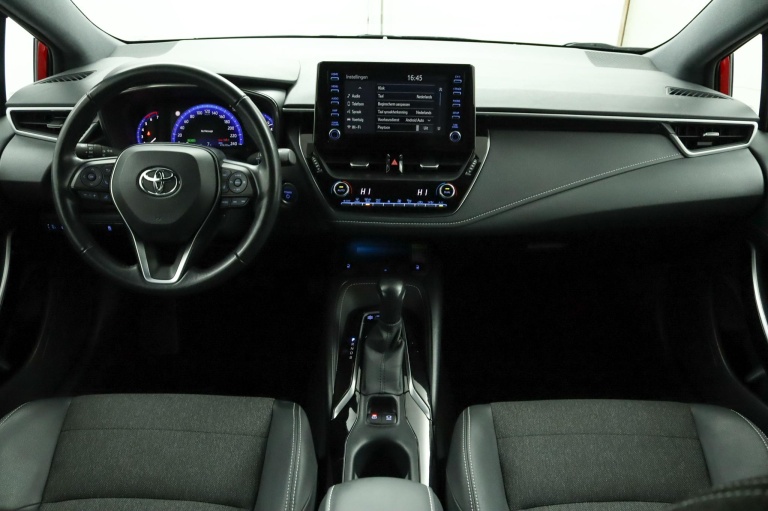 Toyota Corolla Touring Sports - 1.8 Hybrid Dynamic 64