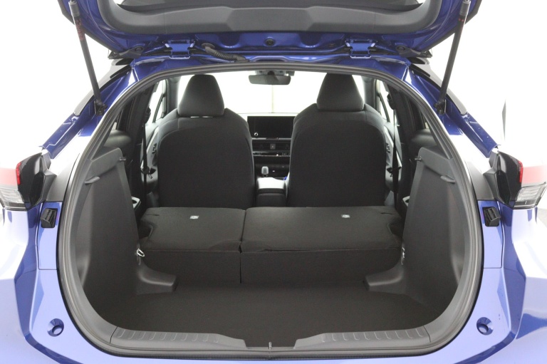 Toyota C-HR - 1.8 Hybrid 140 Dynamic 23