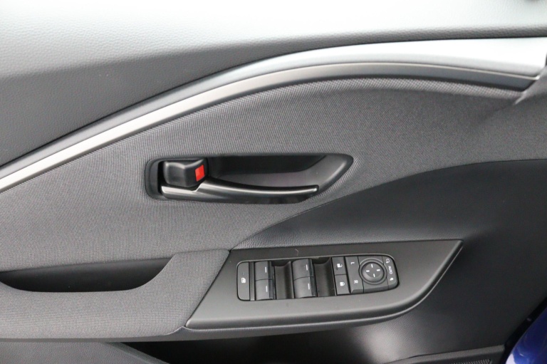 Toyota C-HR - 1.8 Hybrid 140 Dynamic 25