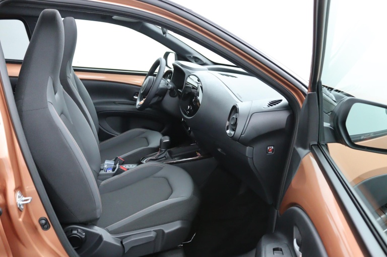 Toyota Aygo X - Hybrid 115 envy 10